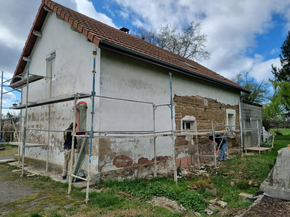 réparation façade fissurée à Vichy
