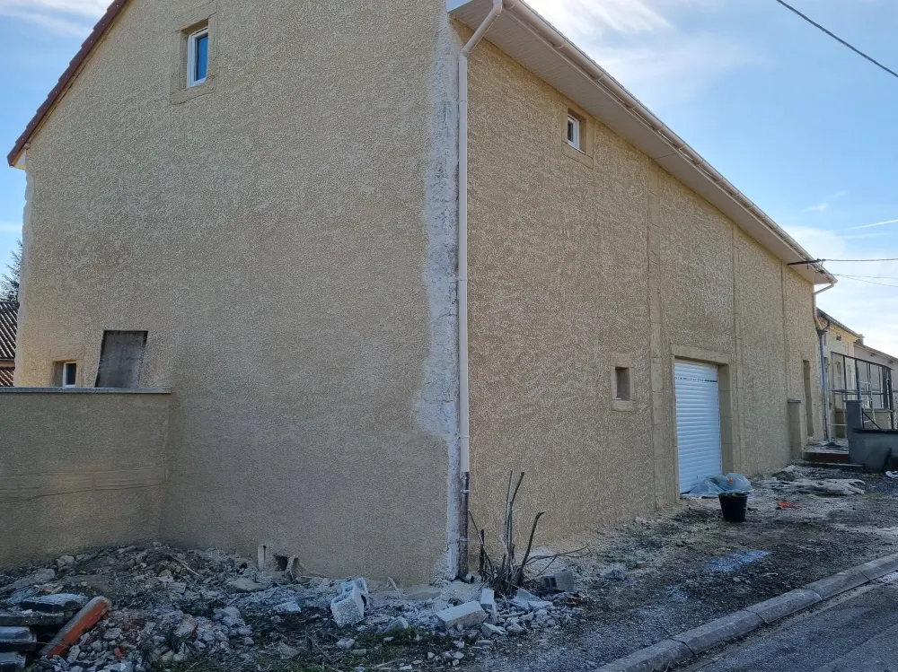 Entreprise Rodier - Ravalement de façade à Abrest (2)